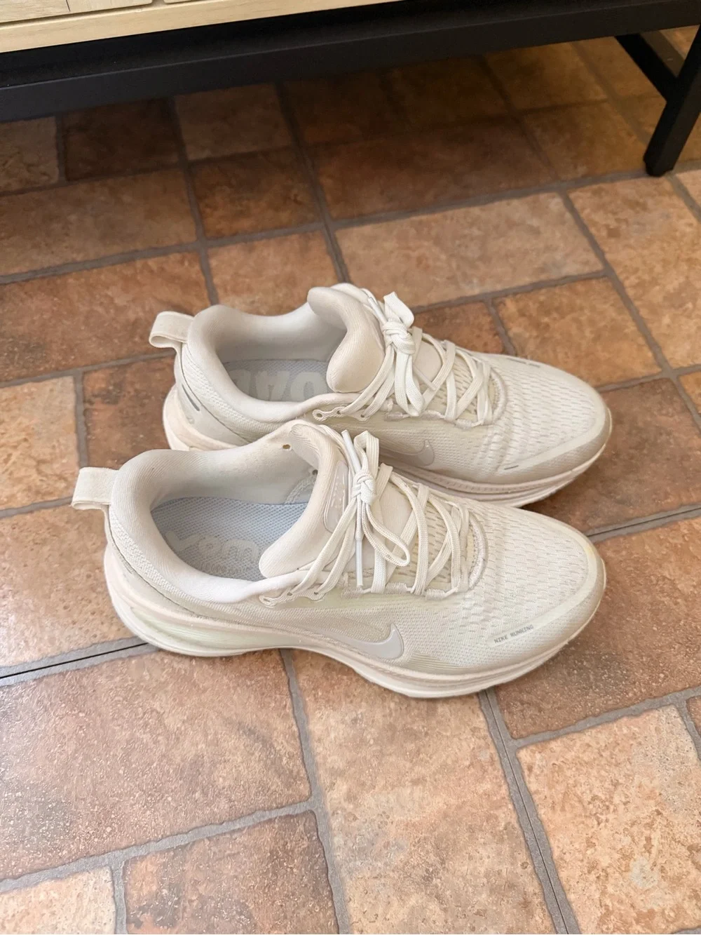 Women’s Nike Vomero 18 Running Shoes
